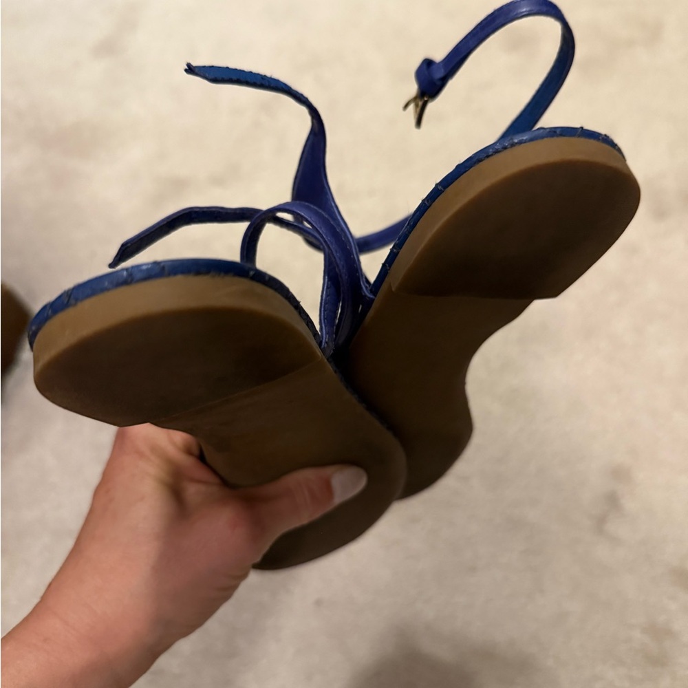 Tory Burch Blue Sandals Soft Fabric Chic Design - Picture 7 of 7